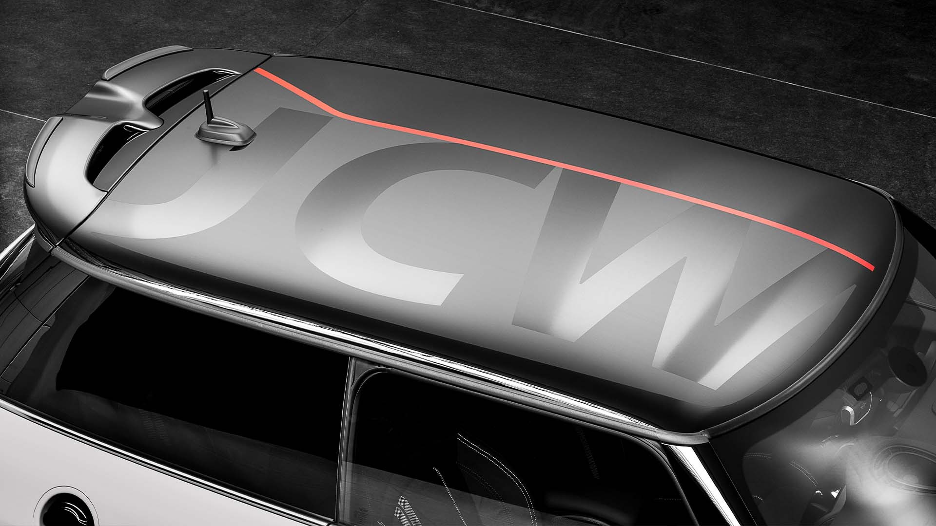 MINI John Cooper Works – silber und schwarz – Dachdekor